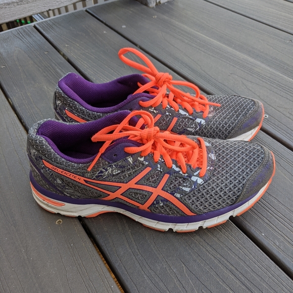 🎉HOST PICK🎉 Asics Gel Excite 4 Running Sneakers - Picture 4 of 4